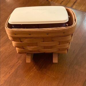 Longaberger Woven cradle Basket with hard plastic container and Lid (c)